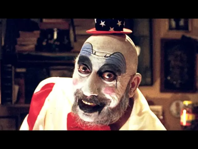 Video for the film House of 1000 Corpses — La Casa de los 1000 Cadáveres (Trailer español)