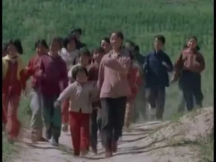 Video for the film Not One Less — Not One Less 一个都不能少 (1999) Trailer