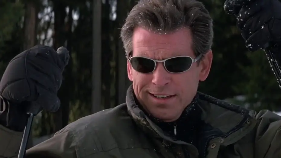 Video for the film The World Is Not Enough — Ski chase
