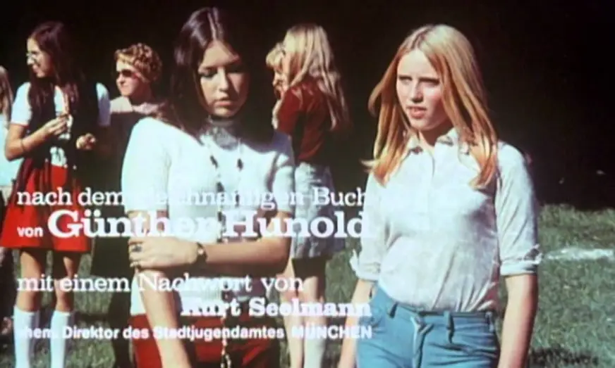 Video for the film Schoolgirl Report Part 3: What Parents Find Unthinkable — 'Schulmädchen-Report 3. Teil' - titles