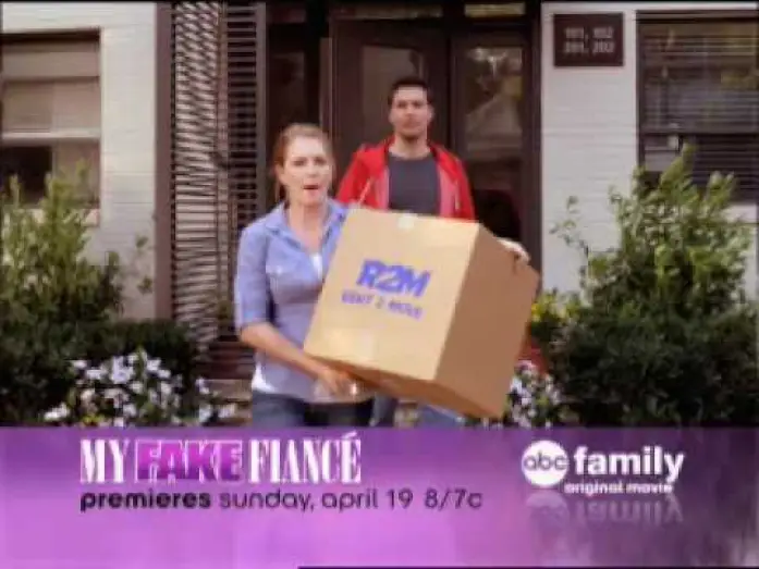 Video for the film My Fake Fiance — My Fake Fiancé (trailer)