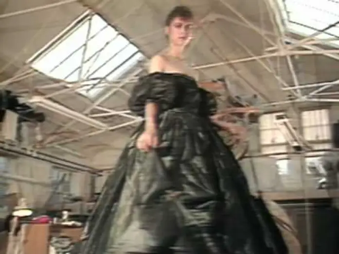 Video for the film The Dark Crystal — Behind the Scenes: Fashion Collection