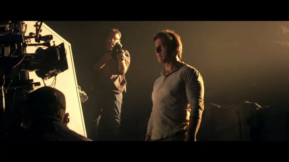 Video for the film The Mummy — Uno sguardo in anteprima a LA MUMMIA con Tom Cruise (sottotitoli in italiano)