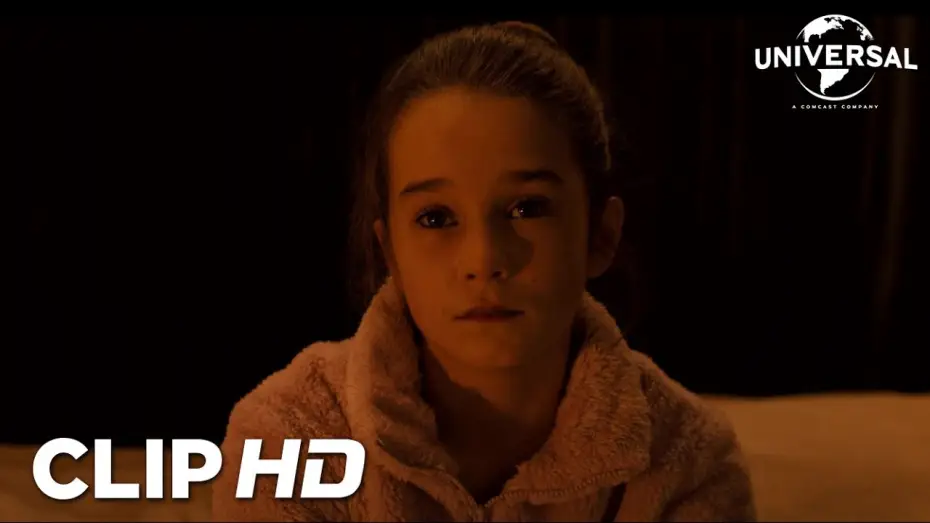 Video for the film Abigail — Clip - Siento mucho todo lo que te va a pasar