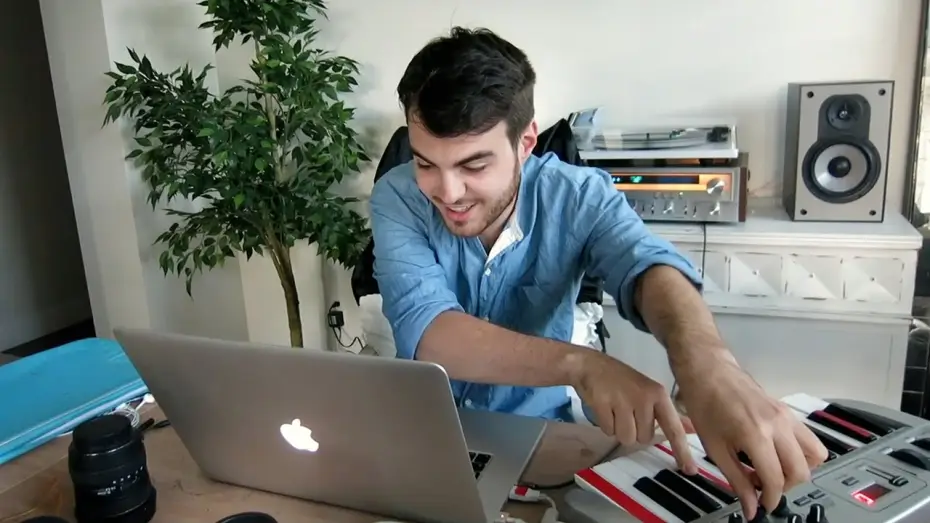 Video for the film We Are Your Friends — We Are Your Friends - Pyramid BTS Featurette