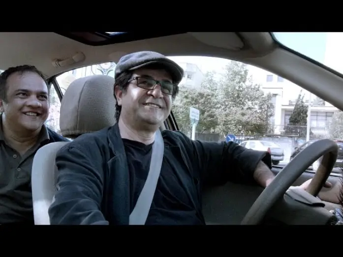 Video for the film Taxi — clip "You a cabbie? No way Mr Panahi"
