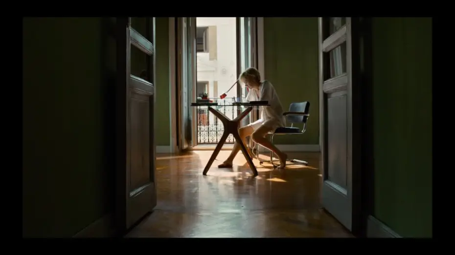 Video for the film Julieta — "Julieta", la nueva película de Pedro Almodóvar - Trailer oficial