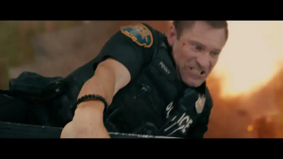 Video for the film Line of Duty — En acto de servicio   2019   Tráiler Español