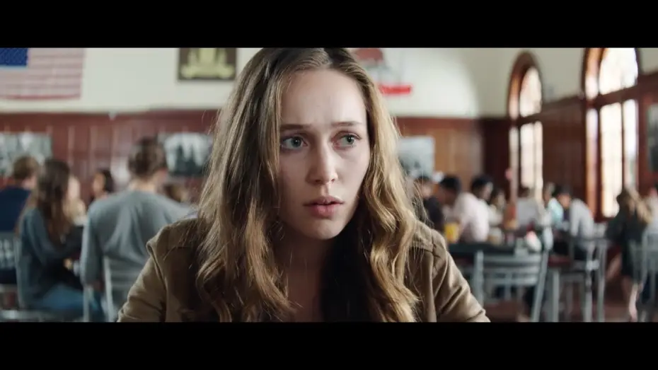 Video for the film Friend Request — FRIEND REQUEST - Bande Annonce VOST