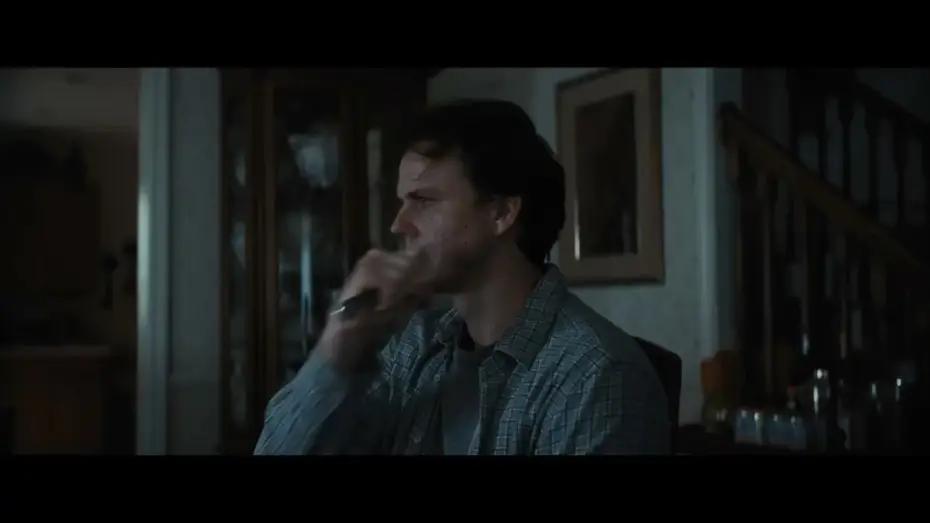 Video for the film Weapons — Spot "Clock"