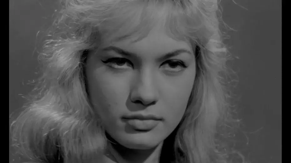 Video for the film Beat Girl — Extract