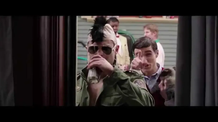 Video for the film Neighbors — Nos Pires Voisins / Extrait 2 VF « Soirée Robert De Niro chez Delta Psi » [Au cinéma le 6 août]