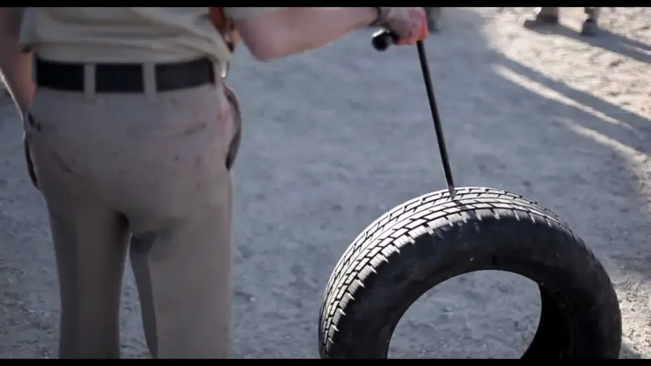 Video for the film Rubber — Rubber - Trailer (Deutsch) HD