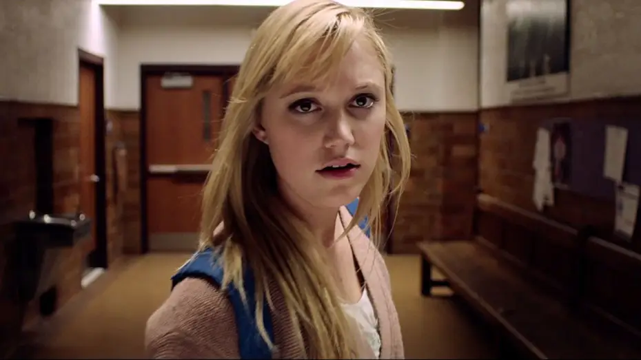 Video for the film It Follows — IT FOLLOWS - The Legend