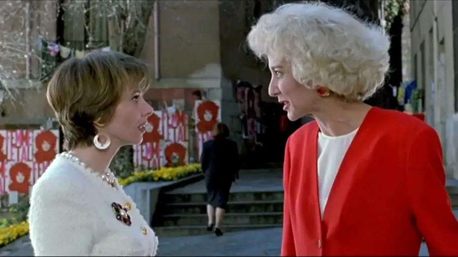 Video for the film High Heels — Tacones Lejanos - Plaza del Alamillo
