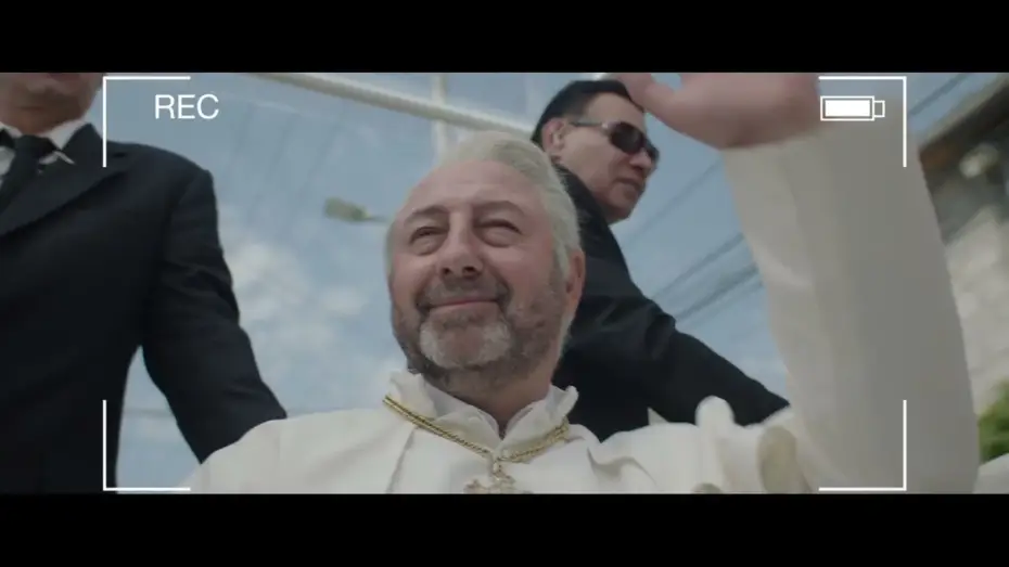 Video for the film Popemobile — PAPAMOBILE I Bande-annonce