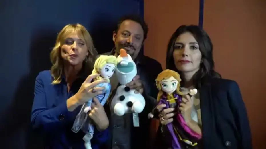 Video for the film Frozen II — Frozen 2 - Il Segreto di Arendelle | Intervista ai doppiatori: Autieri, Rossi e Brignano