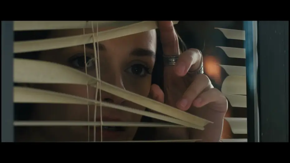 Video for the film The Neighbor — The Neighbor - Das Grauen wartet nebenan - Trailer Deutsch HD