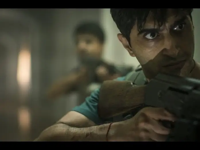Video for the film Hotel Mumbai — Hotel Bombay - Trailer español (HD)