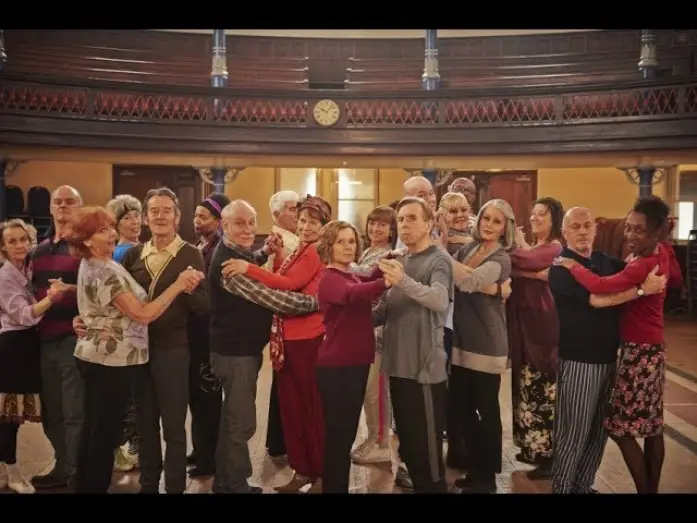 Video for the film Finding Your Feet — Bailando la vida - Trailer español (HD)