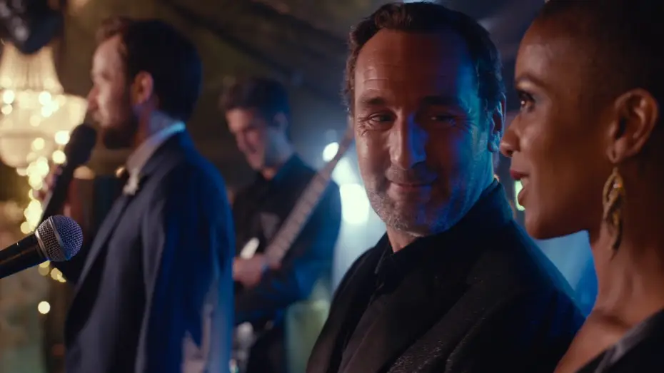 Video for the film C'est la vie! — Le sens de la fête - Bande-Annonce