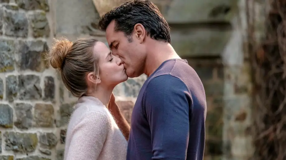 Video for the film Love Blossoms — Un profumo magico per ritrovare il cuore | La fragranza dell'amore | Film Completo HD