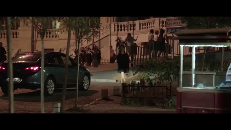 Video for the film Red Istanbul — ROSSO ISTANBUL - Clip "L'incontro tra Orhan e Neval"