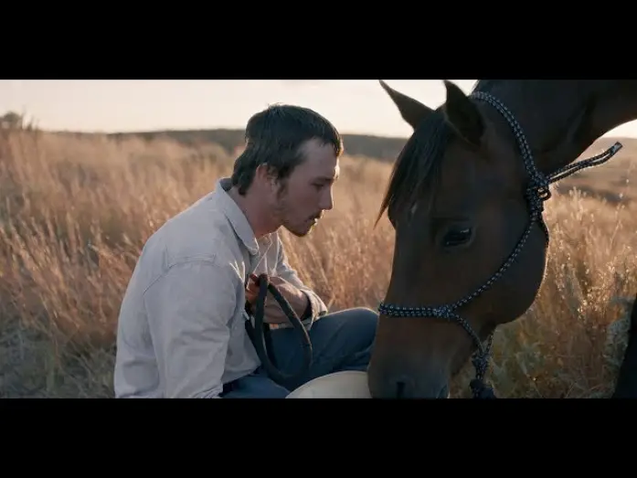 Video for the film The Rider — The rider - Trailer español (HD)