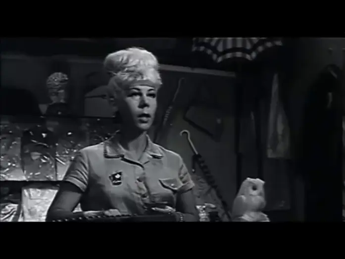 Video for the film The Green Flame — Зелёный огонёк  (1964).  Отрывок.