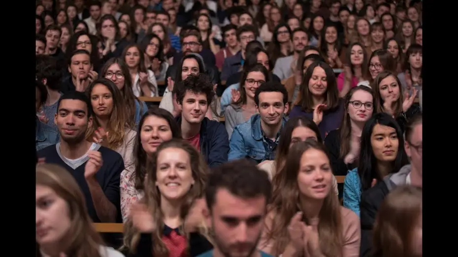 Video for the film The Freshmen — Mentes brillantes - Trailer español (HD)