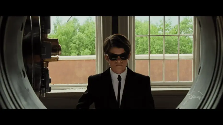 Video for the film Artemis Fowl — Artemis Fowl - Bande Annonce [VOST]