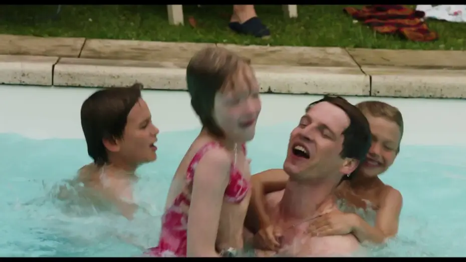 Video for the film Little Tickles — LES CHATOUILLES - un film d'Andréa BESCOND et Eric METAYER