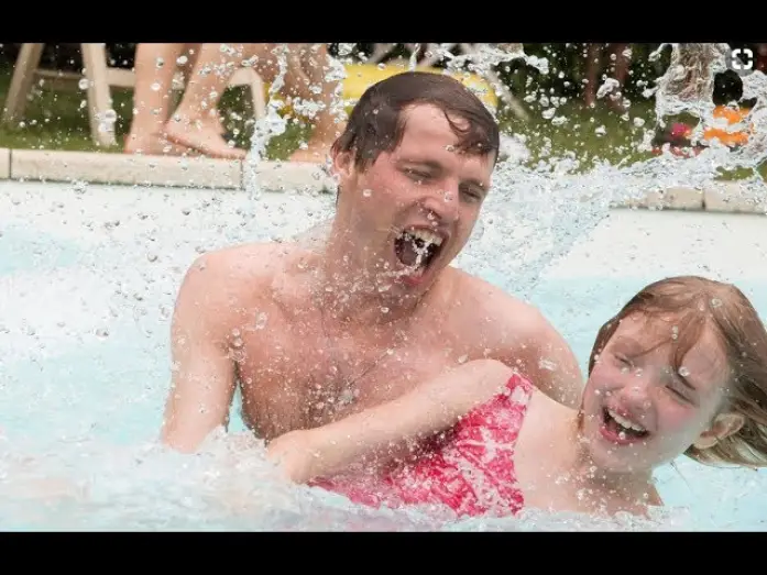 Video for the film Little Tickles — Les chatouilles - le film - bande annonce