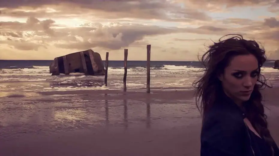 Video for the film Cast Off — Léa Castel - Larguer les amarres (Clip Officiel)
