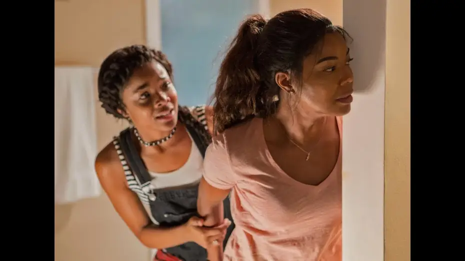 Video for the film Breaking In — Asalto en la noche - Trailer español (HD)