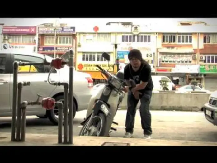Video for the film 15MALAYSIA — 15Malaysia - Potong Saga Full Version