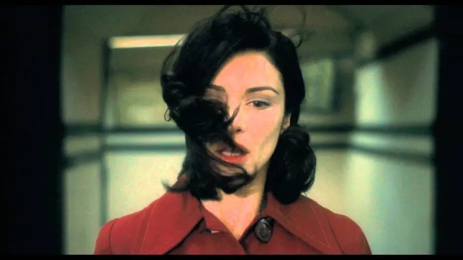 Video for the film The Deep Blue Sea — The Deep Blue Sea  - Bande annonce (VOST)