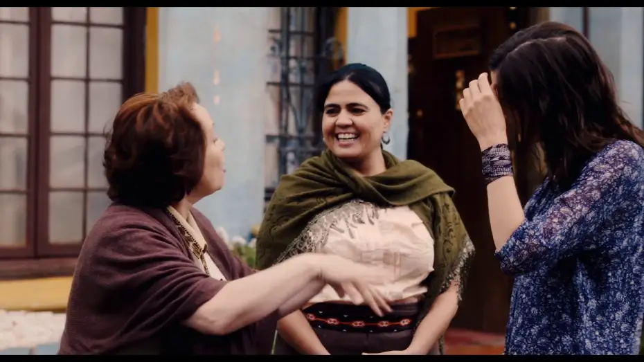 Video for the film From Prada to Nada — FROM PRADA TO NADA - Bande Annonce VF
