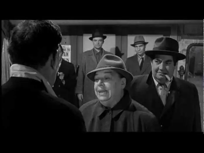 Video for the film Requiem for a Heavyweight — Requiem For A Heavyweight-Locker room scene.mpg