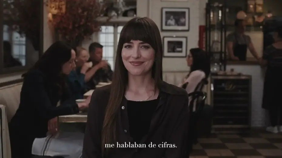 Video for the film Materialists — Este verano, el amor es la mejor elección. [VOSE]