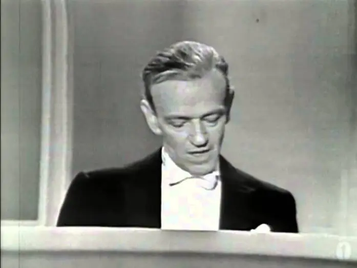 Video for the film Mary Poppins — "Chim Chim Cher-ee" Wins Original Song: 1965 Oscars