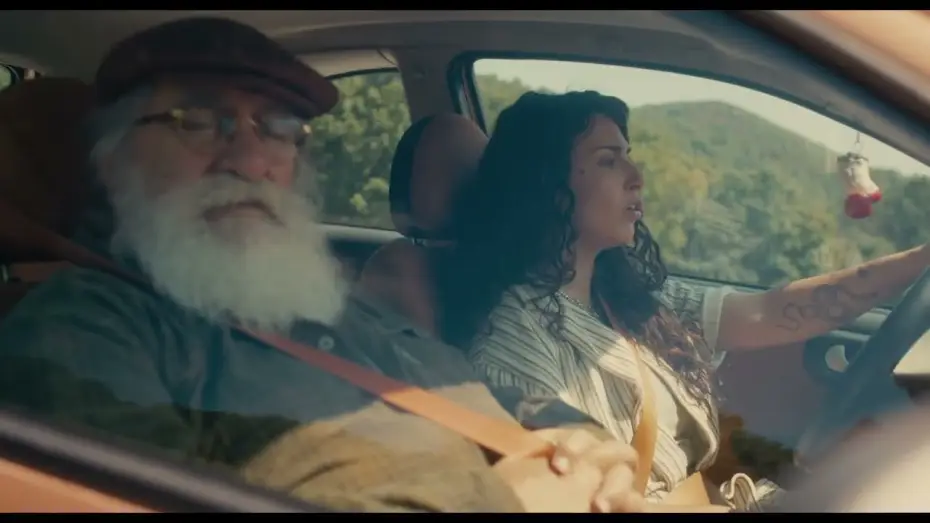 Video for the film Driving Me Crazy — Απαρατάτεμε - Trailer (10ο Πανόραμα)