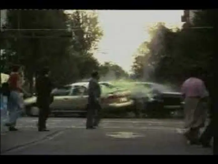 Video for the film Amores Perros — AMORES PERROS - HQ  Trailer ( 2000 )