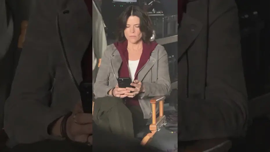 Video for the film Scream 7 — I never take my eyes off you, Sidney.