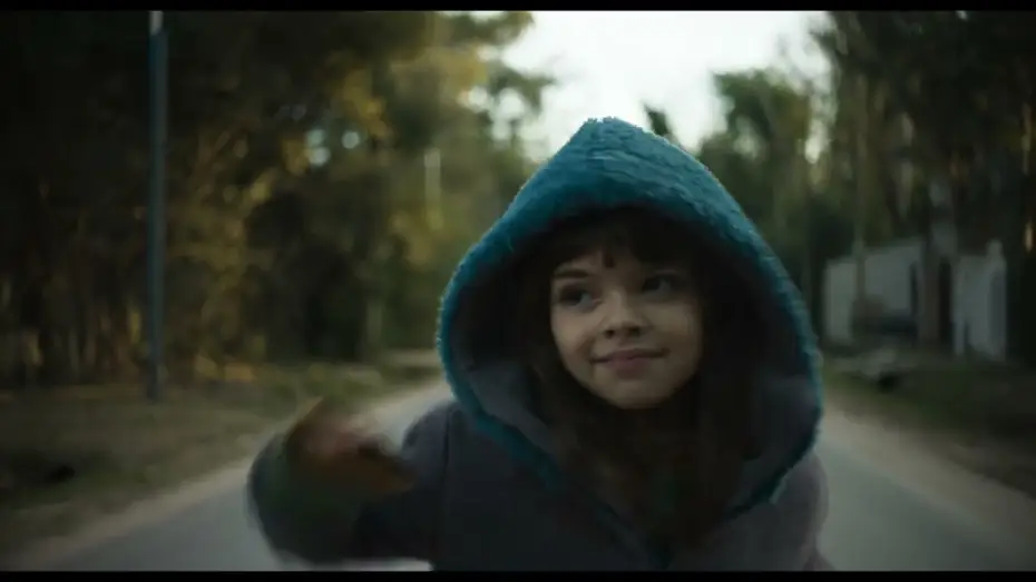 Video for the film The Cottage — Official Trailer