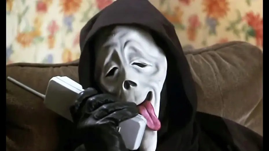 Video for the film Scary Movie — Scary Movie (Trailer español)