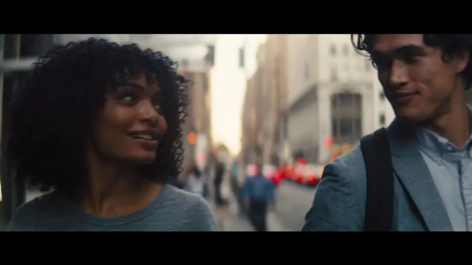 Video for the film The Sun Is Also a Star — El Sol También Es Una Estrella - Tráiler Oficial