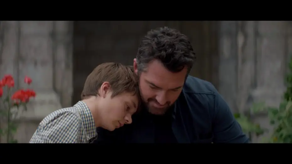Video for the film Mr. Know-It-All — Monsieur je-sais-tout - Bande Annonce VF