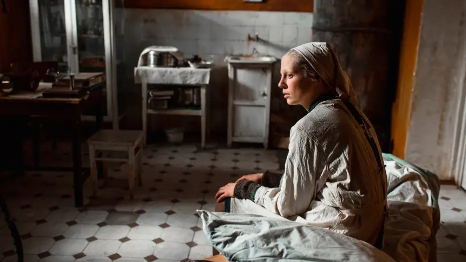 Video for the film Beanpole — Una gran mujer (Beanpole) - Trailer español (HD)