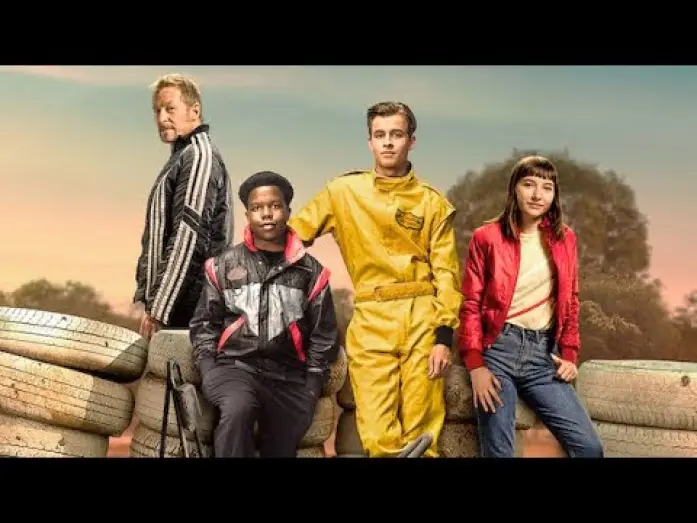 Video for the film Go! — GO KARTS (Trailer español)